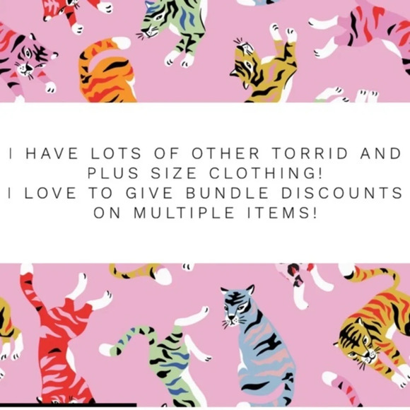 3/$22🩶 Torrid Gray Floral Button Front 3/4 Sleeves Challis Harper Blouse 2 2X - Picture 11 of 11